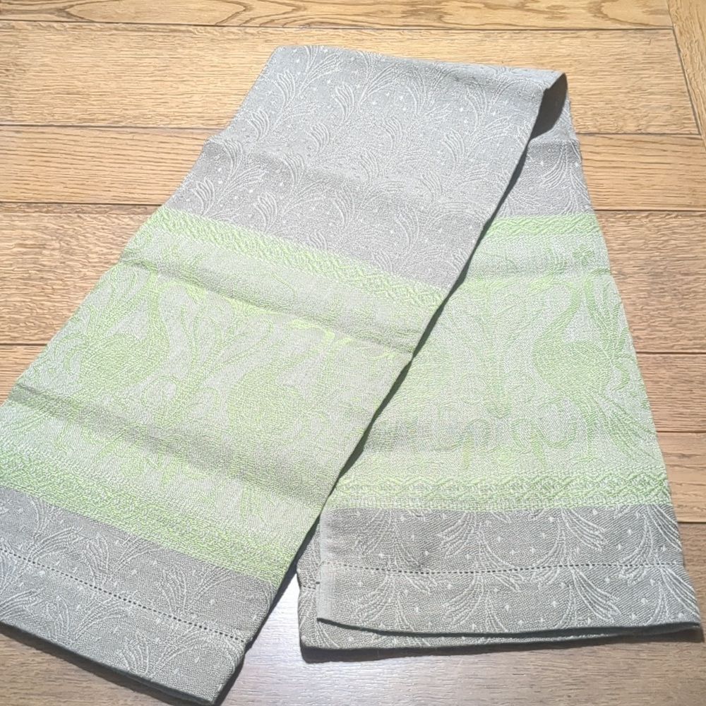Italian Made Linen Green Tan Damask Table Runner Birds Floral NWT